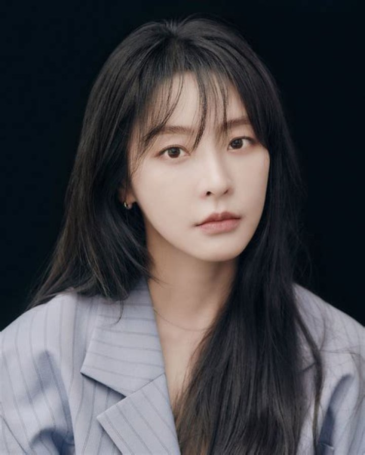 Exploring The Intricate World Of Jung Yu-mi's Relationships