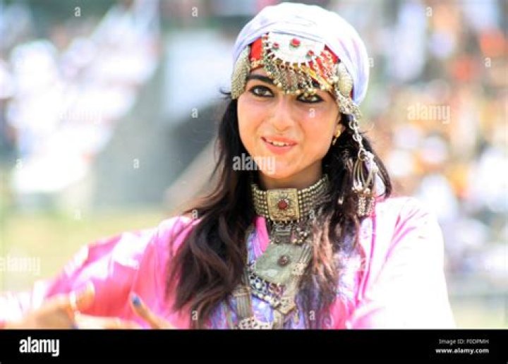Kashmiri Girls Latest News, Photos and Videos
