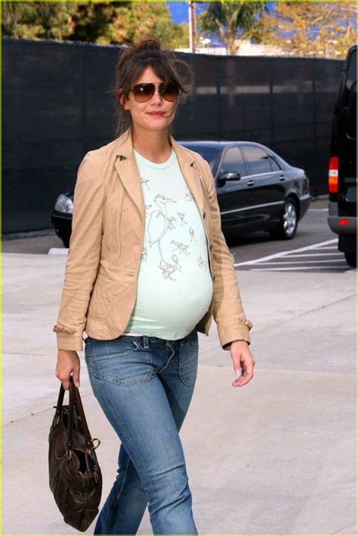 Katie Holmes denies she’s pregnant with second child - Celebrity News