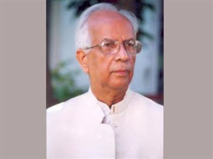 Keshari Nath Tripathi sworn in as new Bihar Governor – India TV