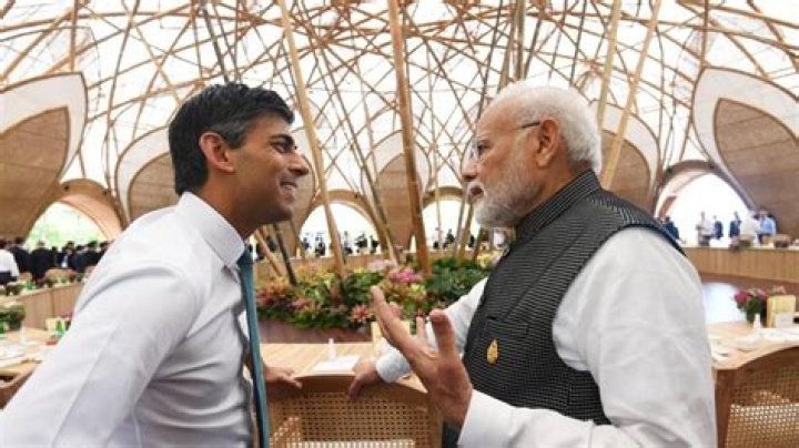 KGLO Is A Super Affordable New Korean Beauty Brand Launched At Boots