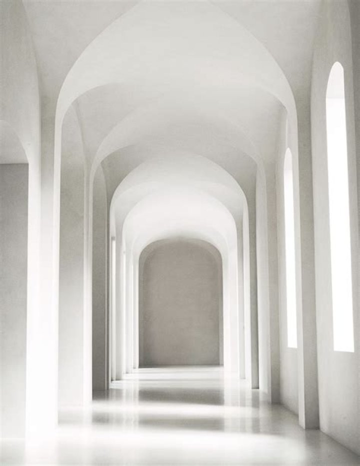 Exploring The Iconic Kim Kardashian Hallway: A Glimpse Into Celebrity Living