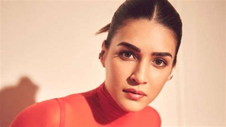 Kriti Sanon takes legal action against false news, refuses to promote trading platform – India TV