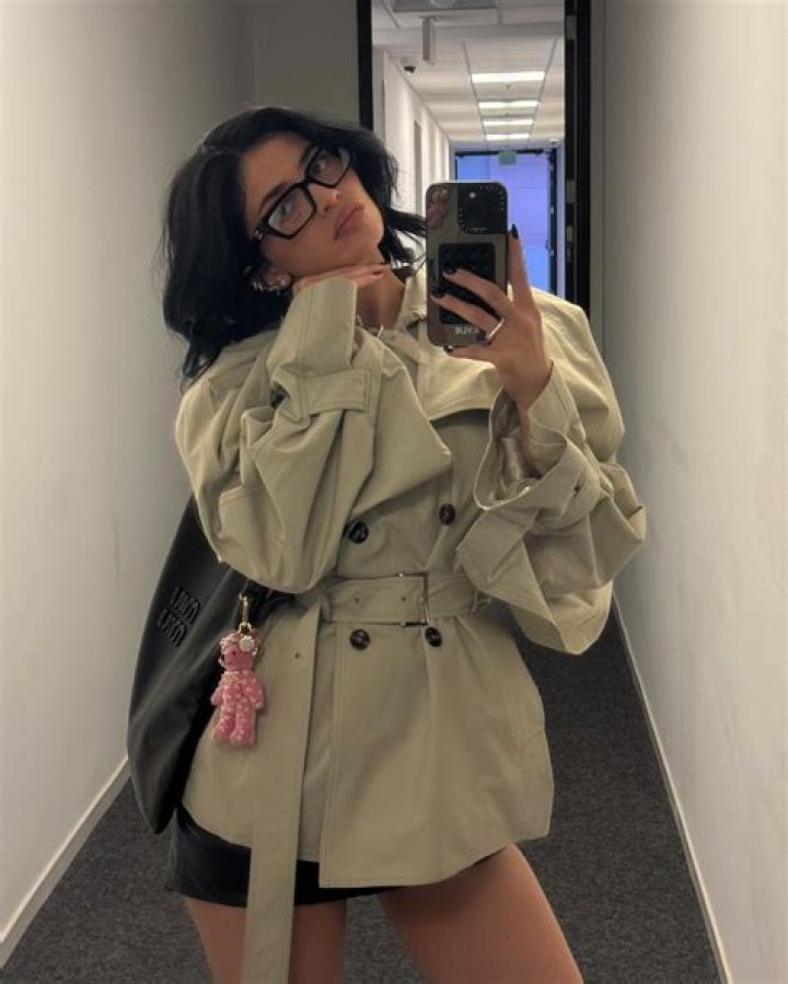 Kylie Jenner's Iconic Trench Coat: A Style Statement