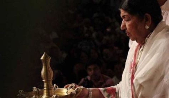 Lata Mangeshkar shares emotional post on RD Burman's birth anniversary – India TV