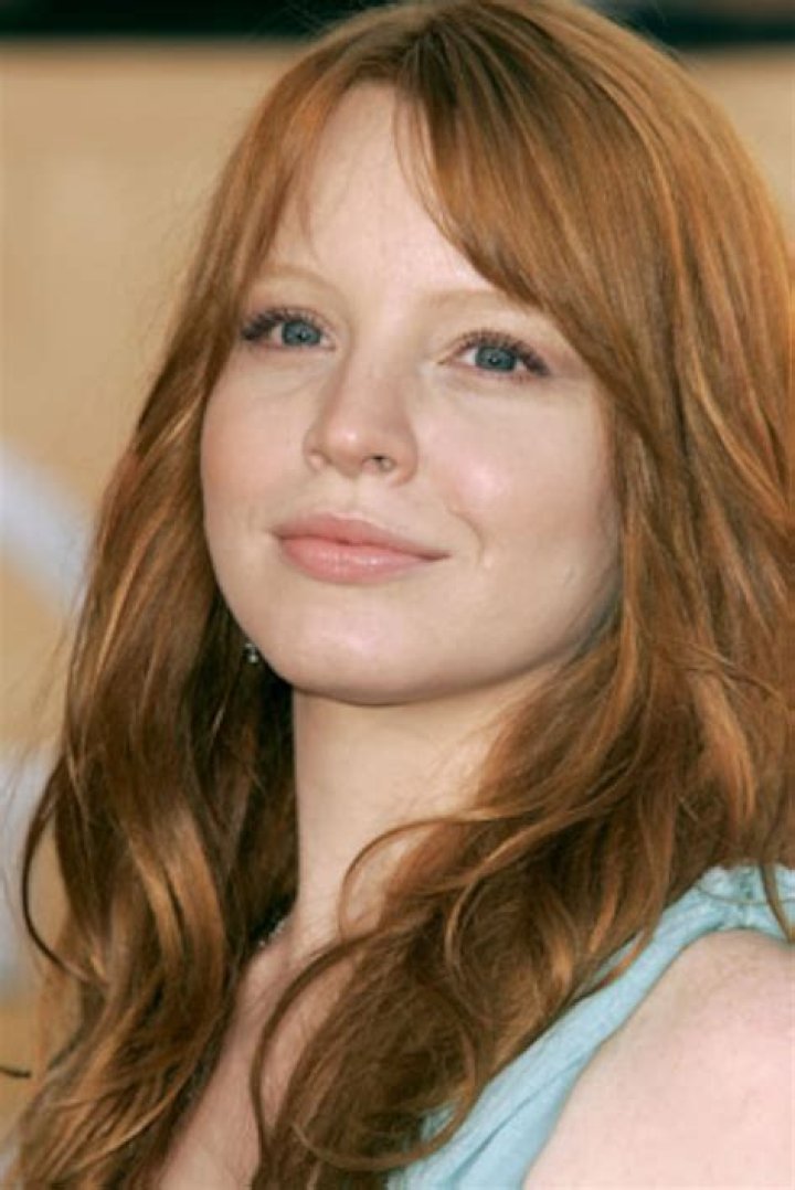 Lauren Ambrose: A Comprehensive Look Into The Life And Career Of The Versatile Actress