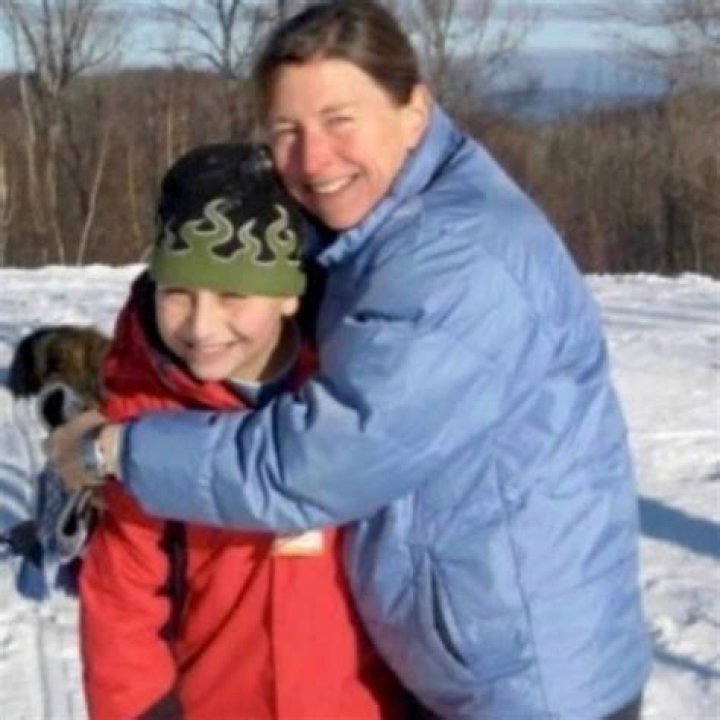 Discovering The Connection Between Lauri Berkenkamp And Noah Kahan