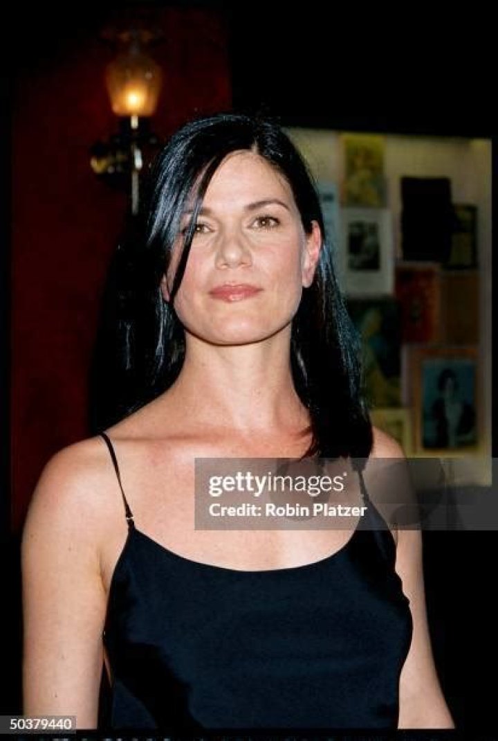 Linda Fiorentino: A Deep Dive Into The Life And Career Of The Iconic Actress