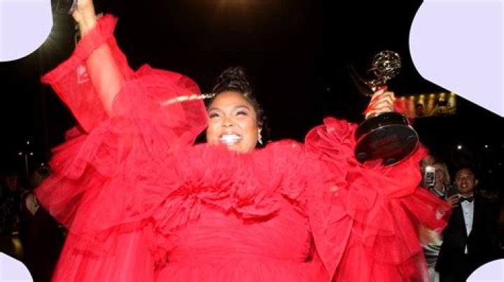 Lizzo gives TikTok star the surprise of a lifetime by letting her wear her 2022 Emmys dress