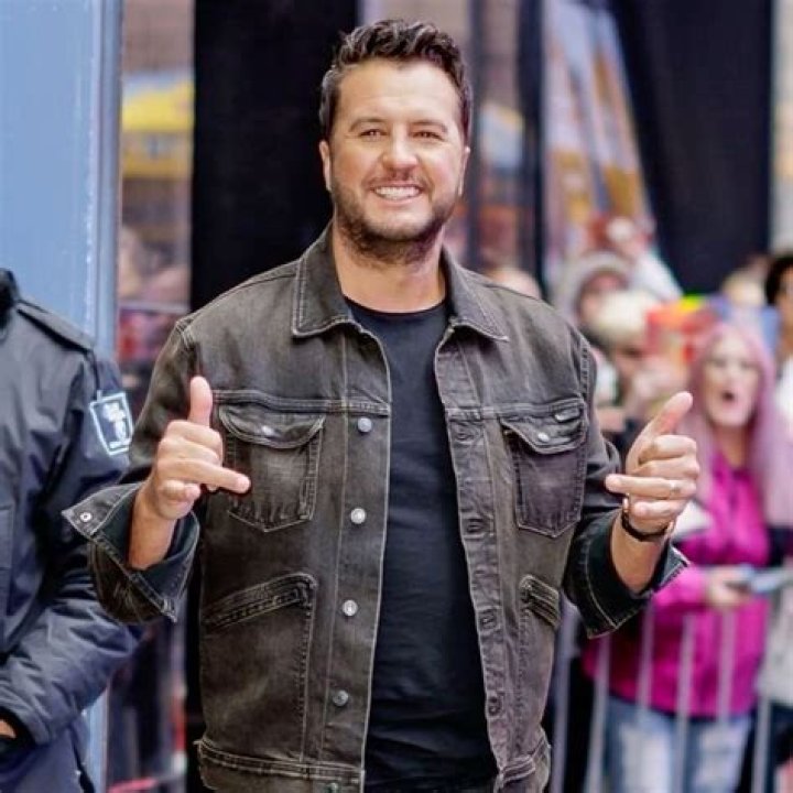Luke Bryan's Iconic Hair: A Deep Dive Into His Signature Style