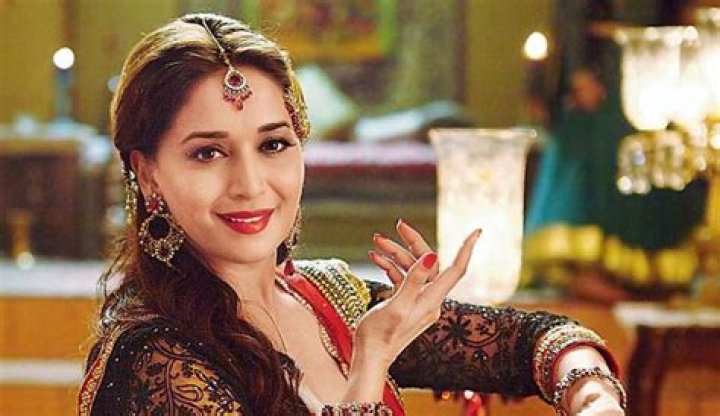 Madhuri Dixit teams up with ace choreographers to offer free dance classes online – India TV