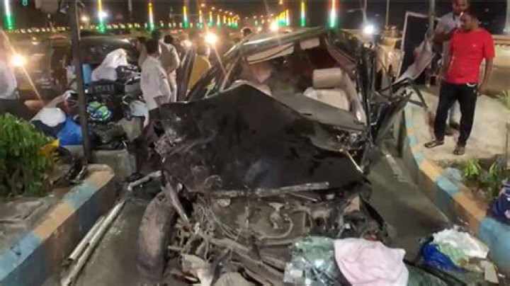 Multiple vehicle collision leads to major accident at Bandra-Worli Sea Link in Mumbai – India TV