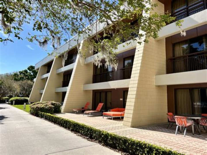 Tragic Incident: Man Dies At Contemporary Resort