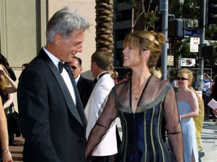 Mark Harmon And His Wife: A Glimpse Through Pictures
