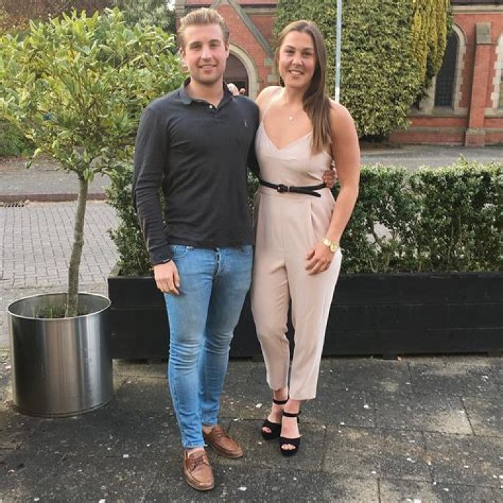 Mary Earps Partner: A Deep Dive Into The Life Of The England Goalkeeper