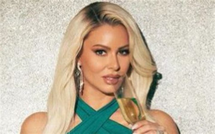 Maryse Rings In The New Year With Super Revealing Photo Drop