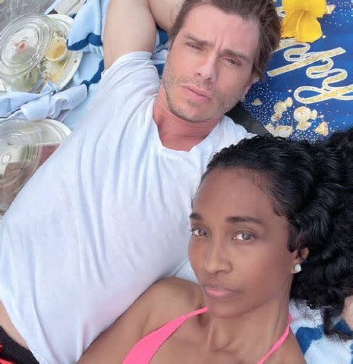 Unraveling Matthew Lawrence's Dating History: A Journey Through Love