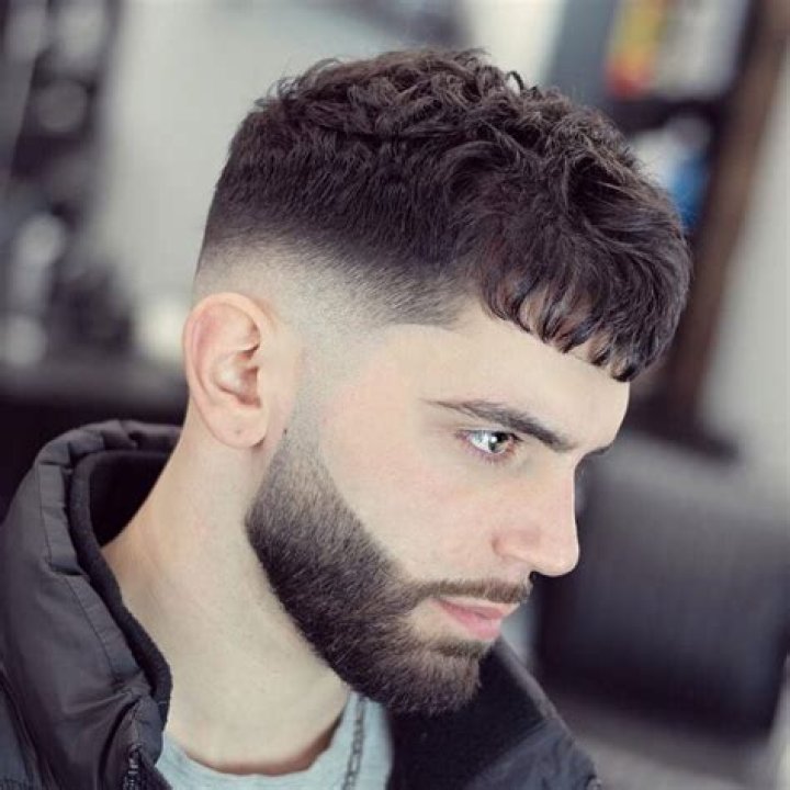 Mastering The Art Of Men's Taper Fade Hairstyles