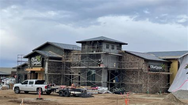 Meridian Olive Garden sets opening date