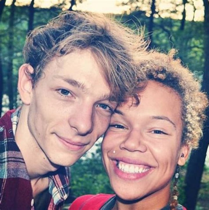 Unveiling The Mystery: Who Is Mike Faist's Partner?