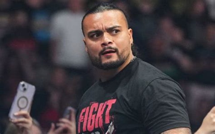 Mike Santana Casts Doubt on Imminent AEW Dynamite Return