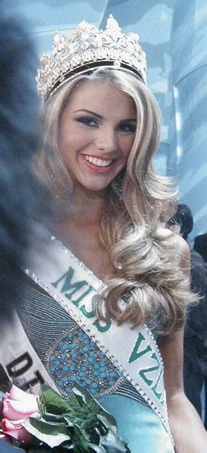 Unveiling The Charm Of Miss Venezuela Andrea Gomez