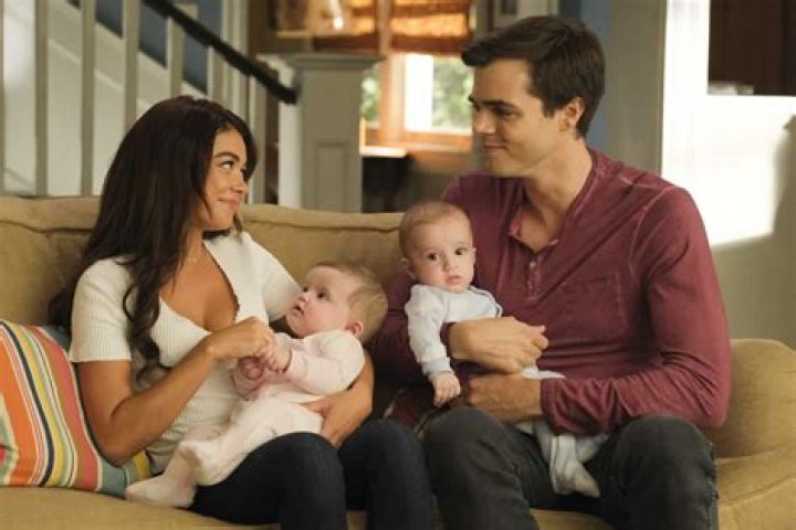 Modern Family: "Phil on Wire" (Episode 3.03)