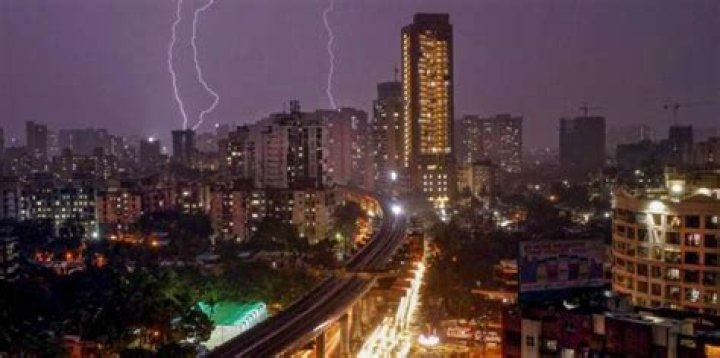 Mumbai Rains Thunderstorm weather alert forecast IMD maharashtra photos twitter – India TV