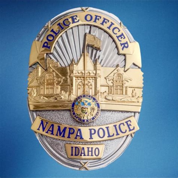 Nampa Police: Do you recognize this 'porch pirate' or his accomplice?