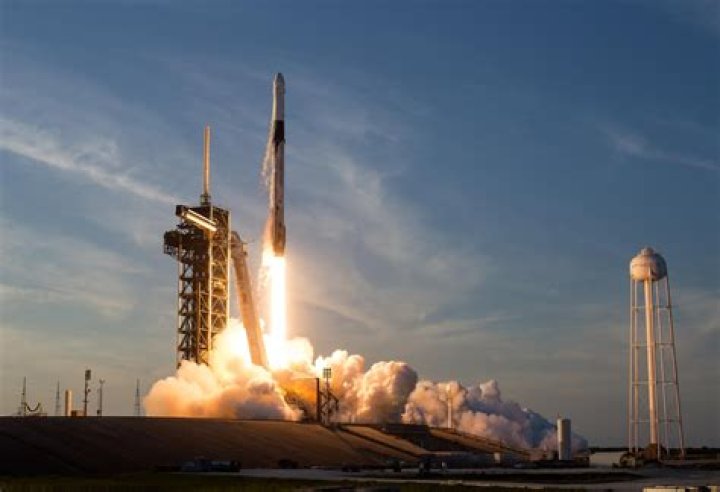 NASA and SpaceX finalize extension of commercial crew contract
