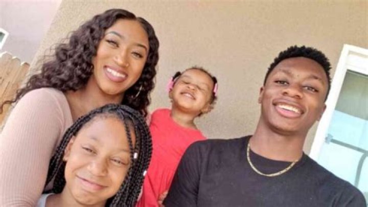 Nicky Jones And Xavier Worthy's Mom: A Deep Dive Into Their Lives And Ages