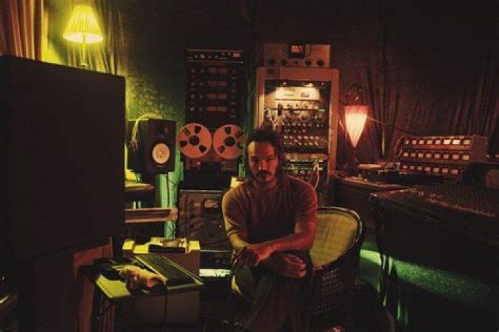 Night Beats Video Premiere For New Single "Thank You"