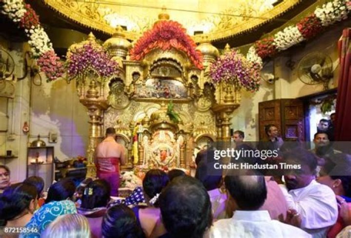 On Angarki Sankashti Chaturthi, huge crowd of devotees gather at Siddhivinayak Temple
