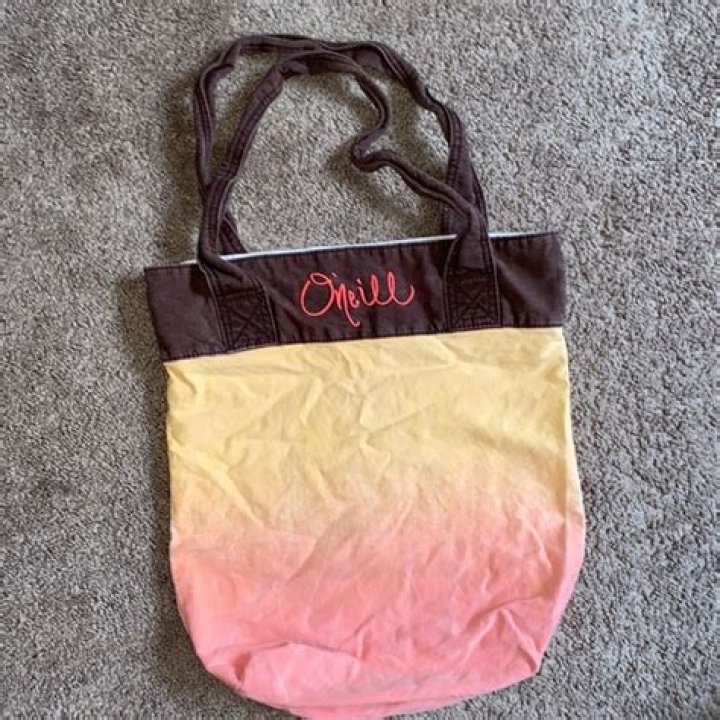 Discover The Versatility Of The O'Neil Canvas Bag