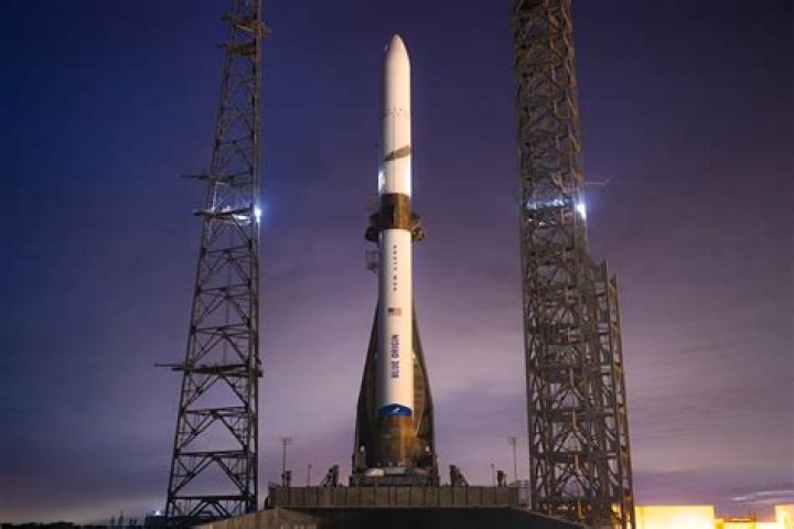 Pentagon picks SpaceX and ULA to remain its primary launch providers