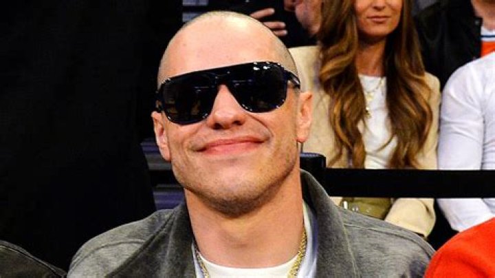 Unraveling The Buzz: Pete Davidson's Shaved Head Transformation