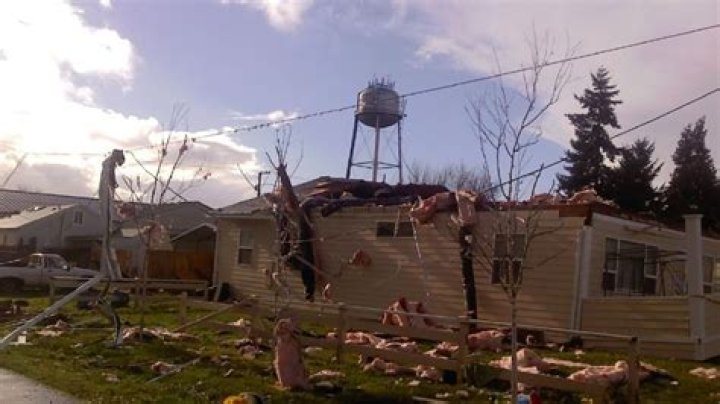 Photos of rare F2 tornado in Oregon