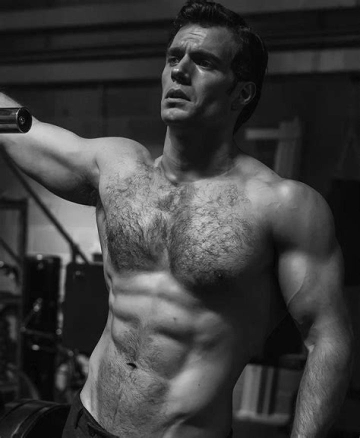 Unveiling The Allure: Pictures Of Henry Cavill Shirtless