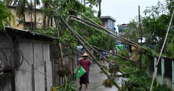 Powerful cyclone Mocha slams Myanmar and Bangladesh