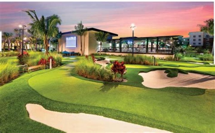 Practice Your Putt at PopStroke