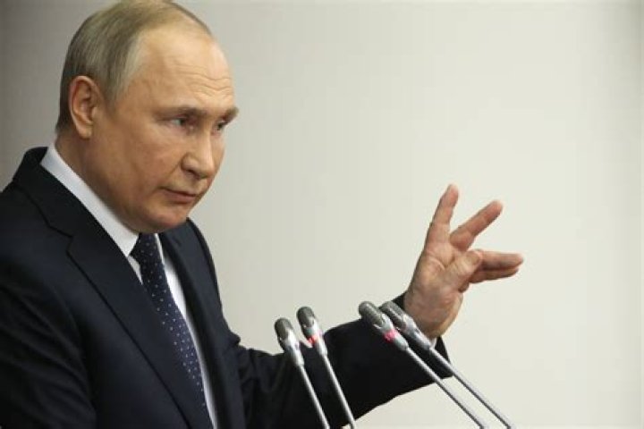'Putin Huylo' Meaning as Phrase Becomes Rallying Cry for Ukraine Support