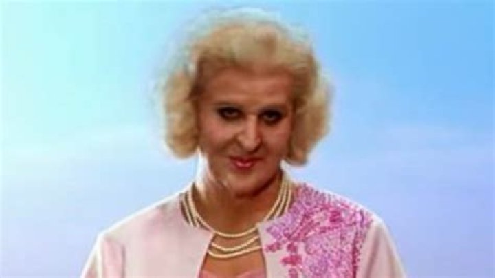 Queen Elizabeth II's death reminds netizens of her 'cameo' in Dhoom 2, watch viral video – India TV