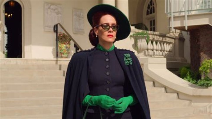 Ratched With Sarah Paulson Is THE Scariest Thing On Netflix