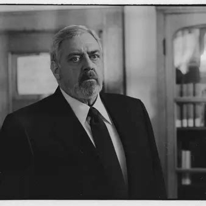 Raymond Burr Net Worth: A Deep Dive Into The Wealth Of A Television Icon