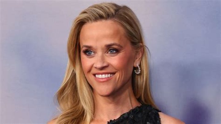 Reese Witherspoon's Stunning Bangs In 2023: A Style Evolution