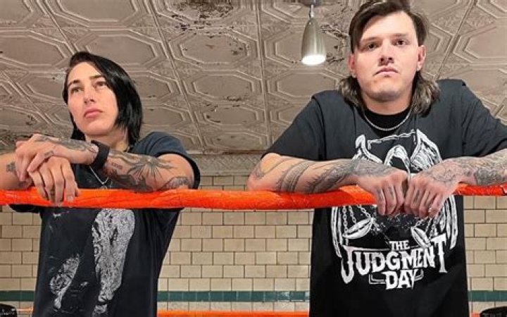 Rhea Ripley Puts Dominik Mysterio Through Grueling Royal Rumble Workout