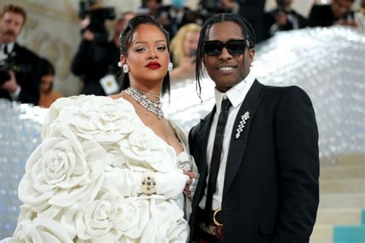 Sensational Rihanna Wedding Songs For A Unforgettable Celebration