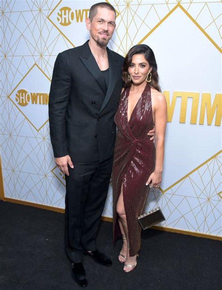 Sarah Shahi: Meet Her Husband And Learn About Her Relationship