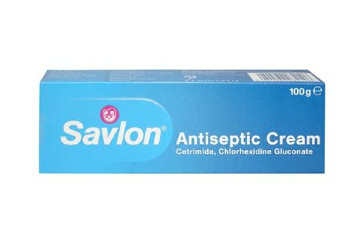 Beauty Buffs Suggest That Savlon Helps Banish Eye Bags
