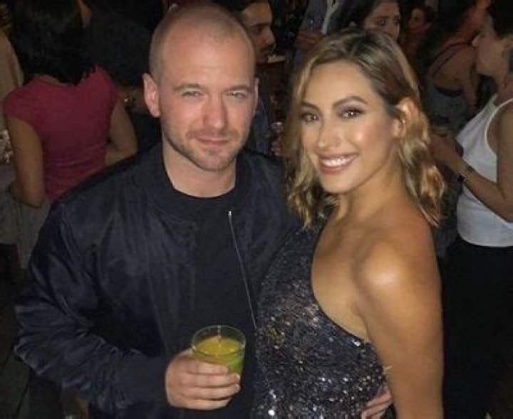 Who Is Sean Evans' Wife? Discovering The Woman Behind The Man